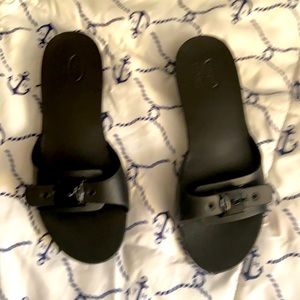 Dr. Scholl’s sandals